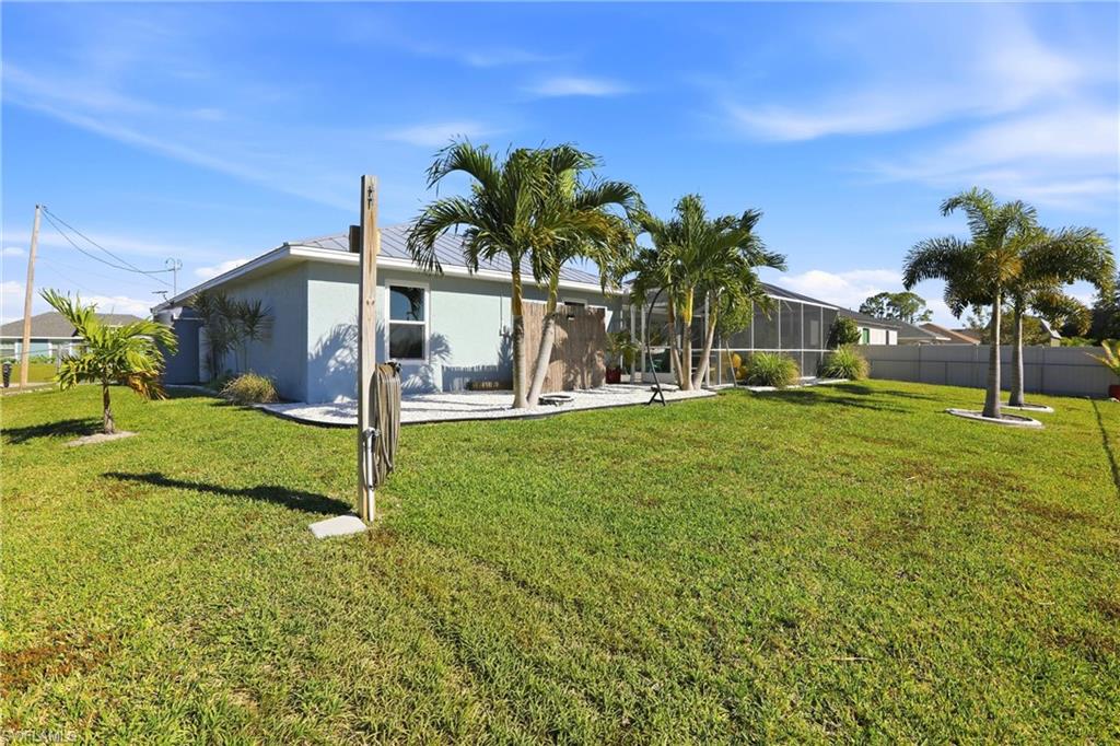 CAPE CORAL - Residential