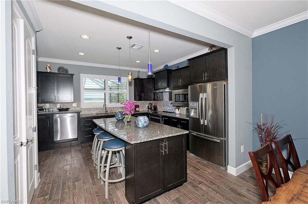 CORKSCREW SHORES - Residential