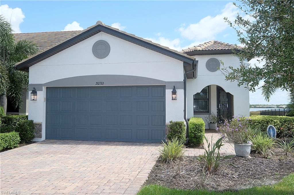 CORKSCREW SHORES - Residential