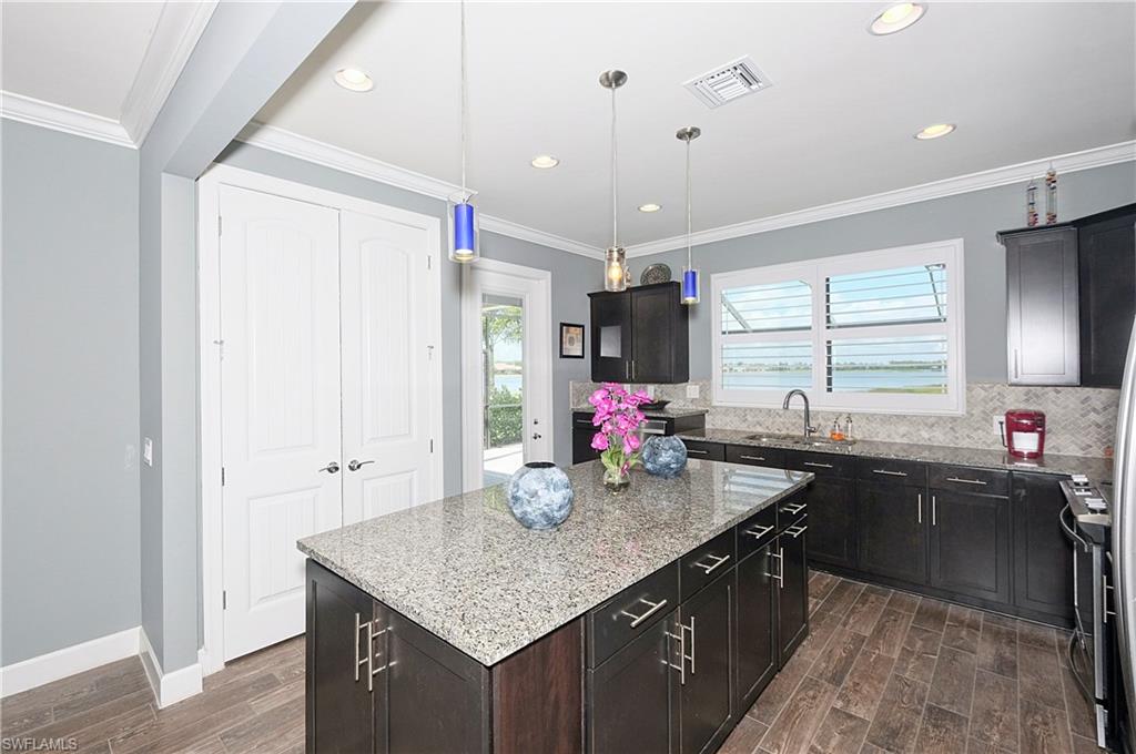 CORKSCREW SHORES - Residential