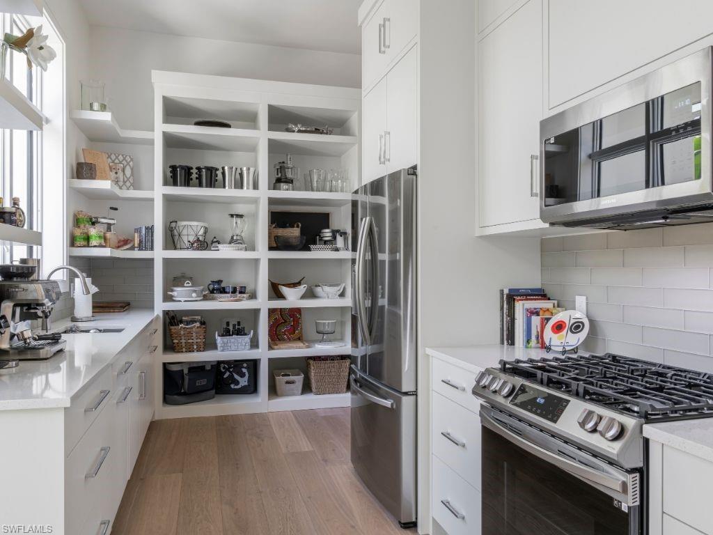 QUAIL WEST - Residential