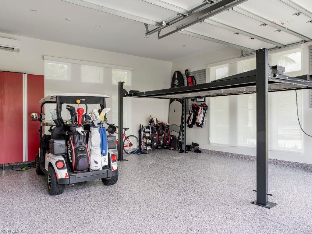 QUAIL WEST - Residential