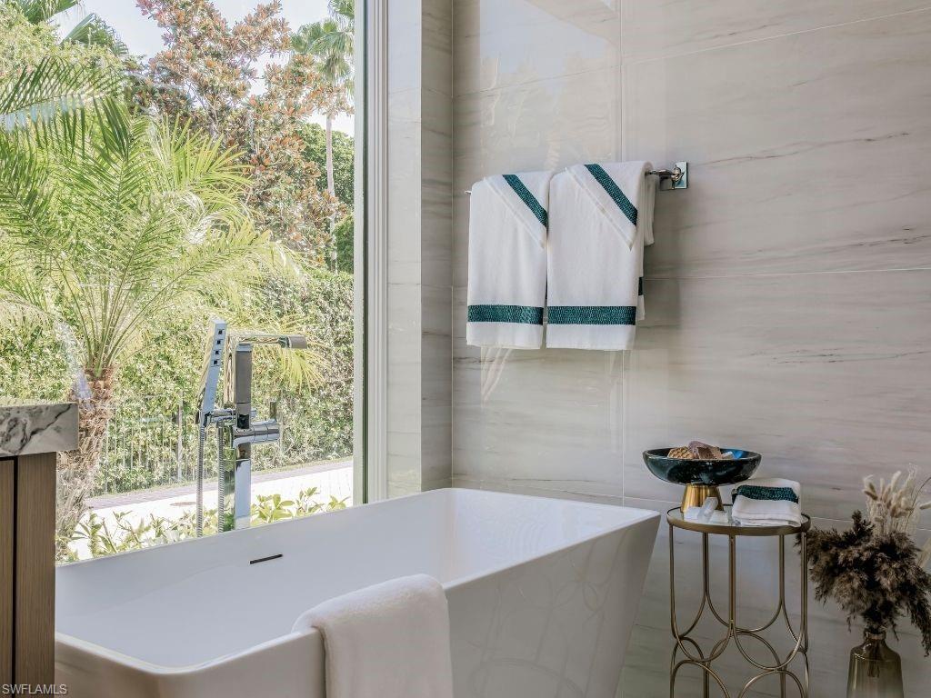 QUAIL WEST - Residential