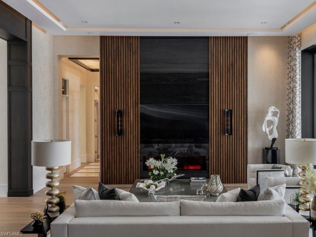 QUAIL WEST - Residential