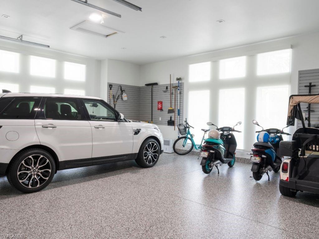 QUAIL WEST - Residential