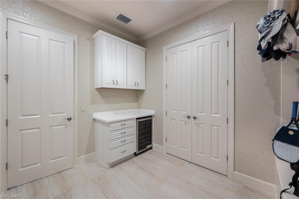 SOUTH SHORE ESTATES - Residential