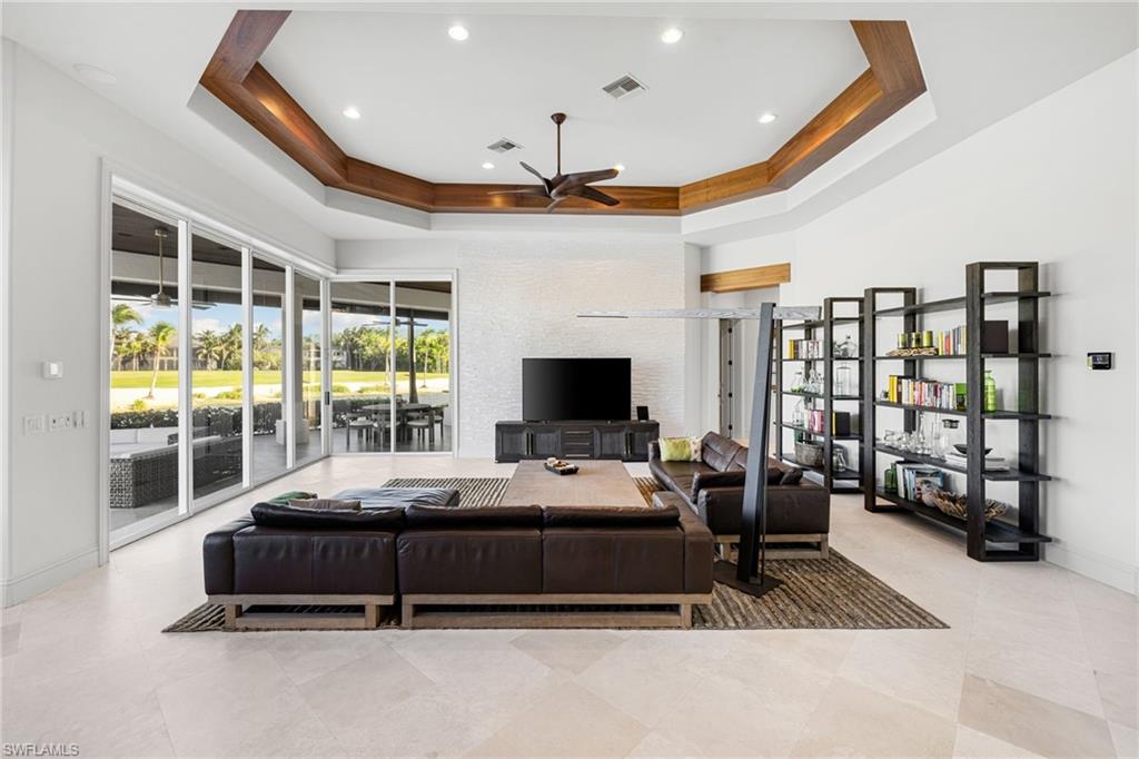 GREY OAKS - Residential