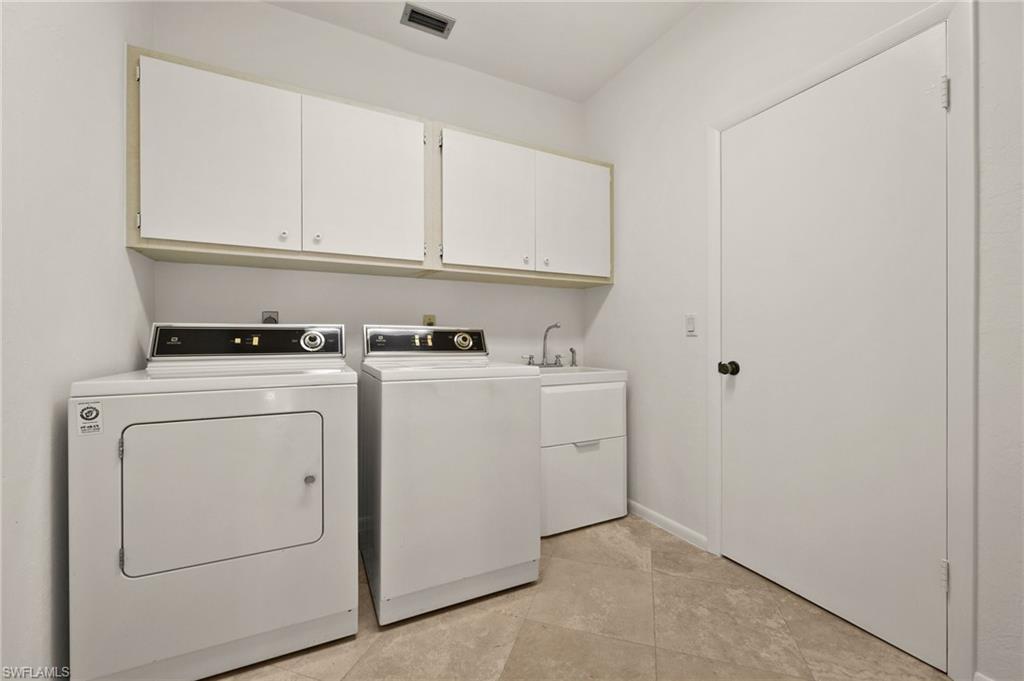 PALM RIVER ESTATES - Residential