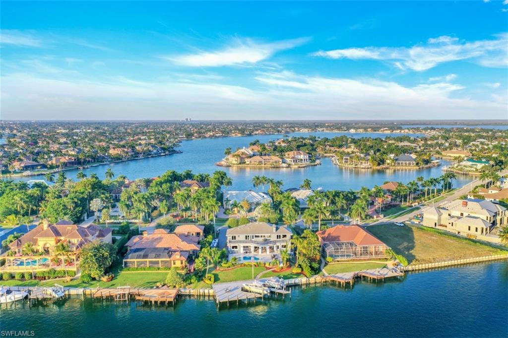 MARCO BEACH - Residential