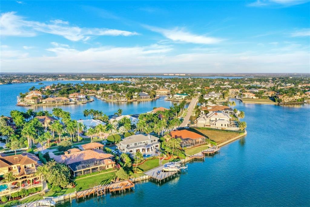 MARCO BEACH - Residential