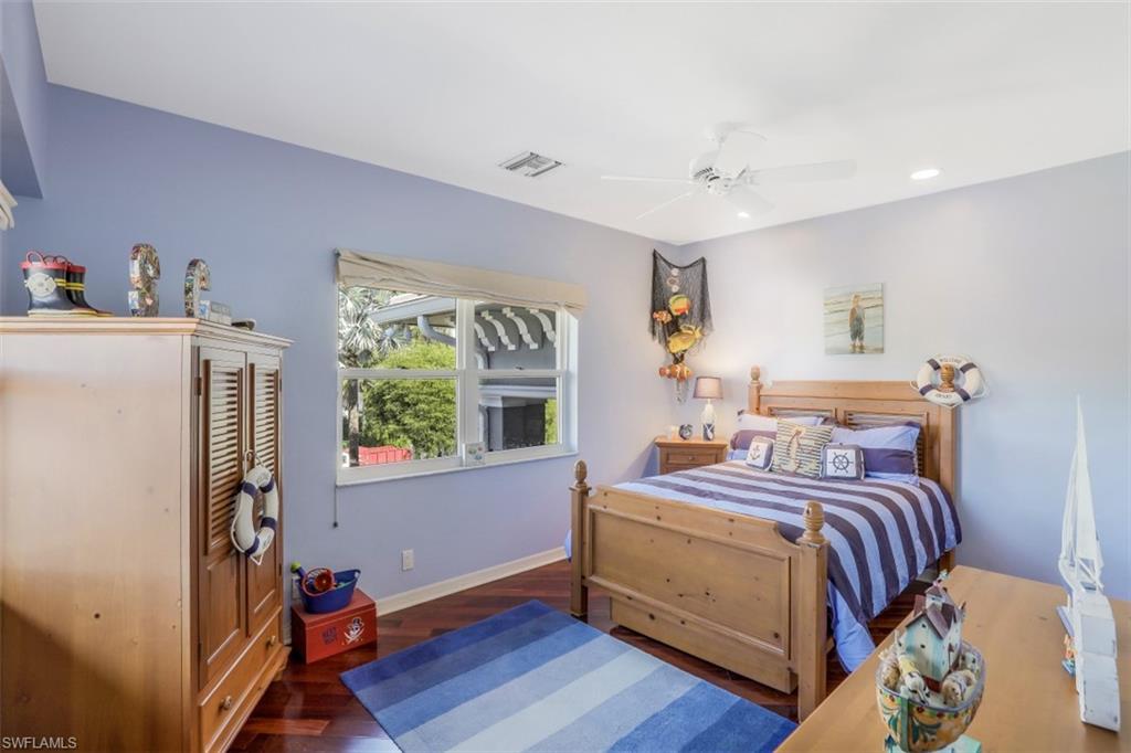 MARCO BEACH - Residential