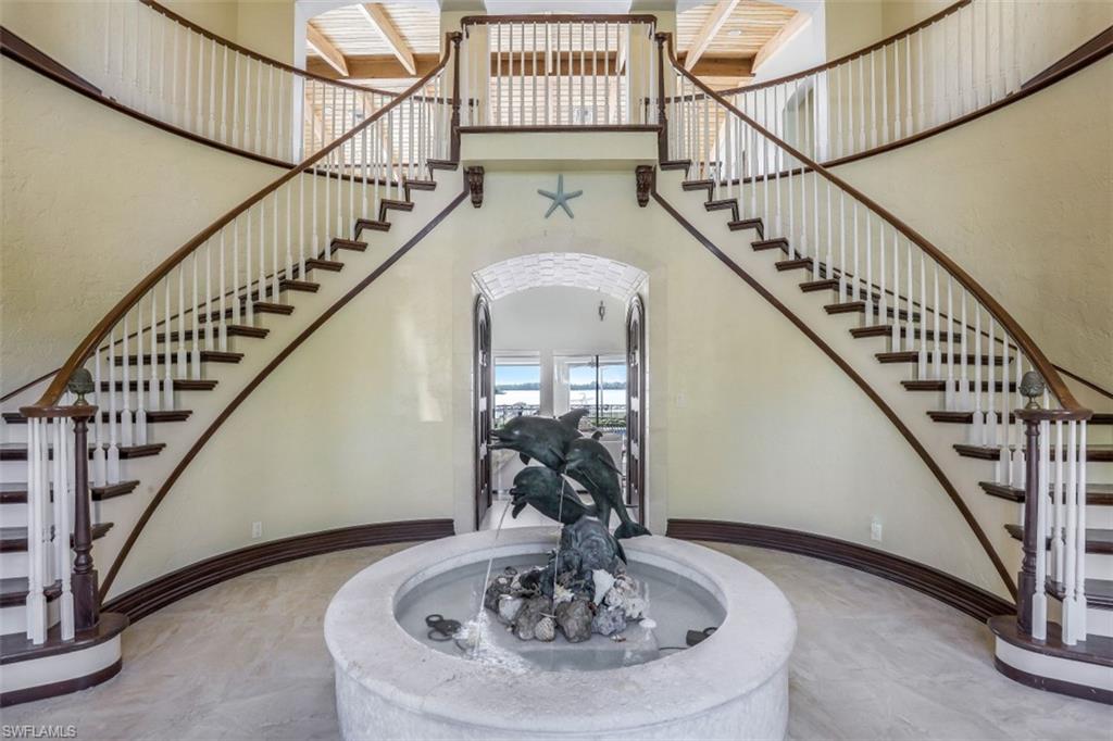 MARCO BEACH - Residential