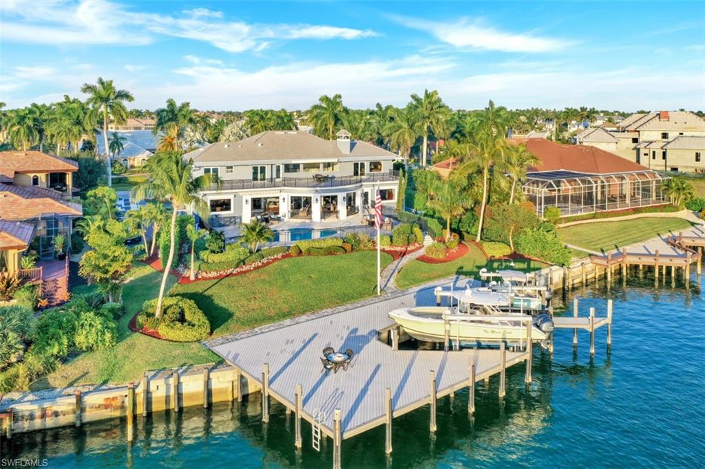 MARCO BEACH - Residential