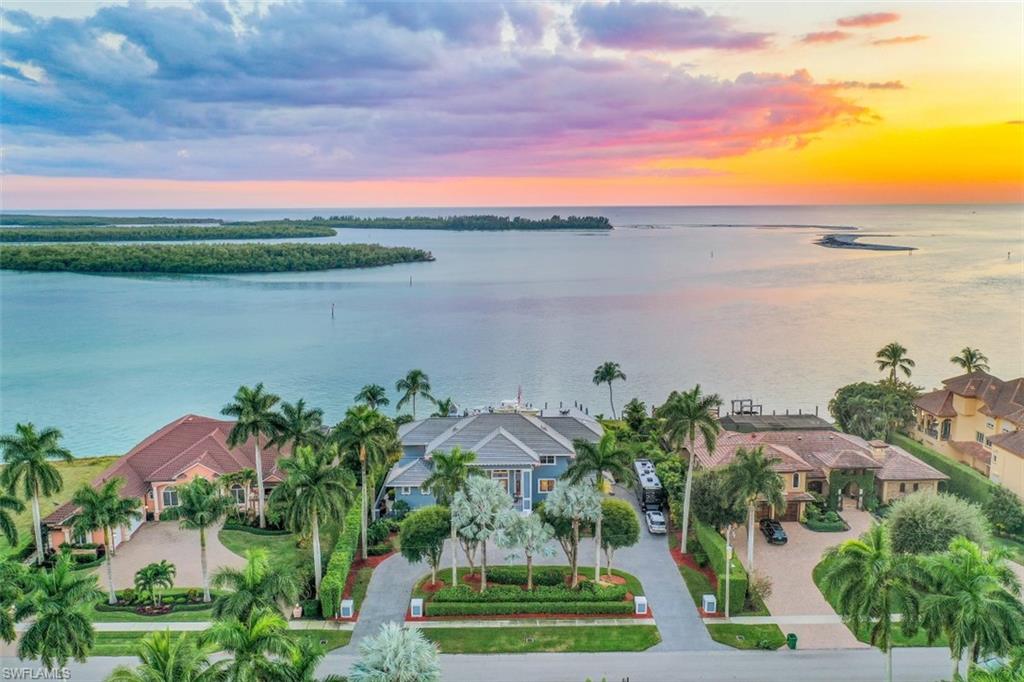 MARCO BEACH - Residential