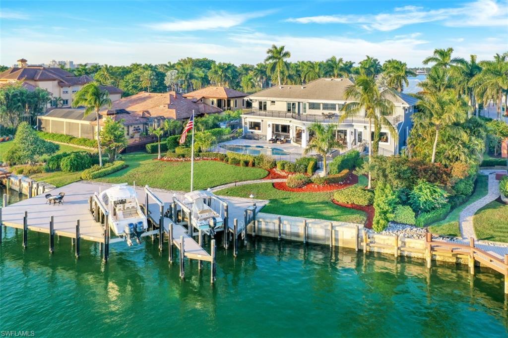 MARCO BEACH - Residential