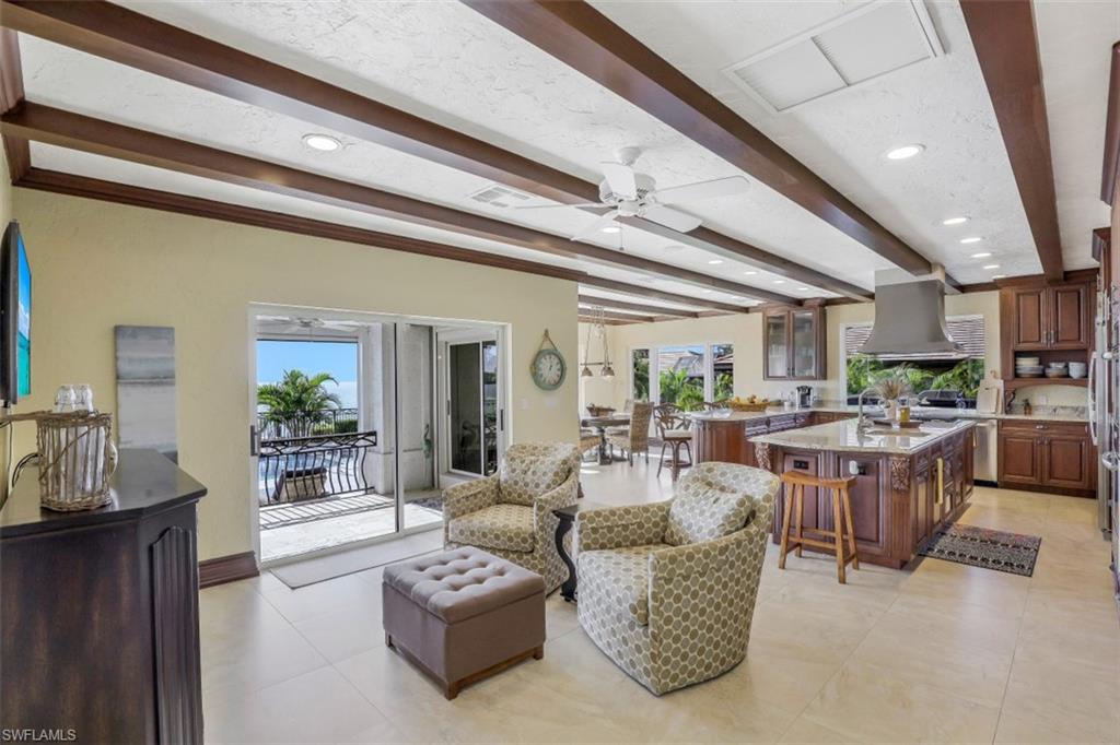 MARCO BEACH - Residential