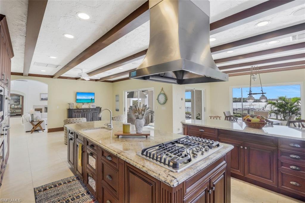 MARCO BEACH - Residential