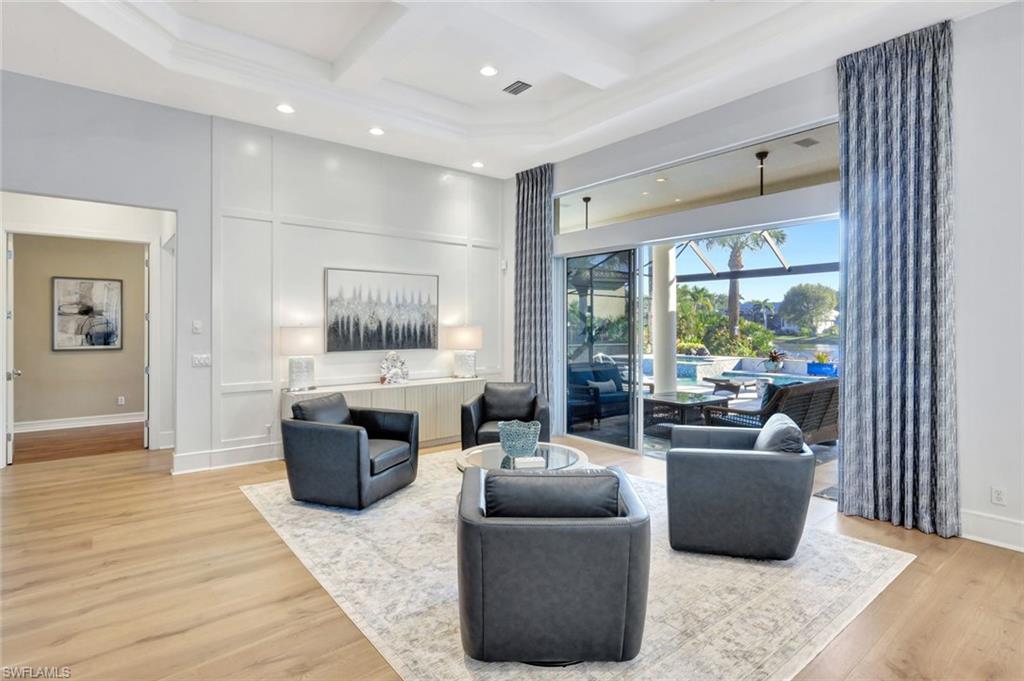 WATERSIDE - Residential