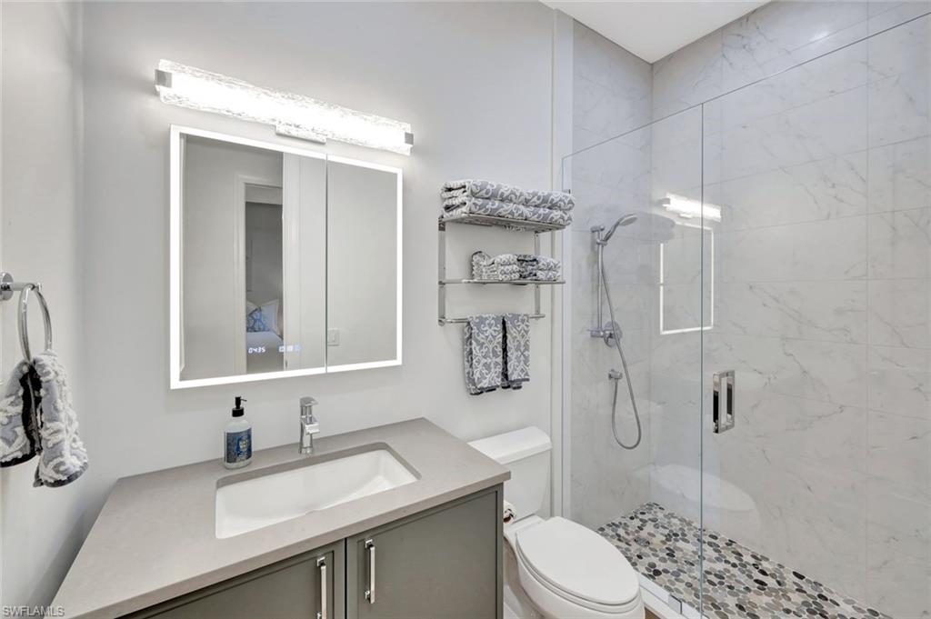 WATERSIDE - Residential