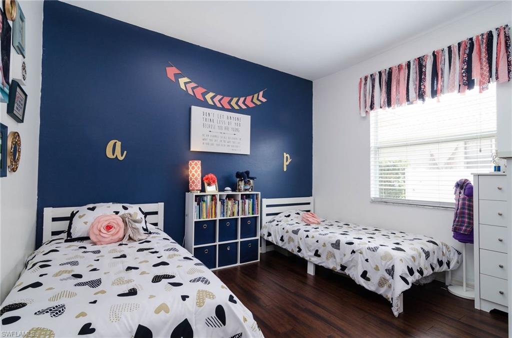 INDIGO LAKES - Residential