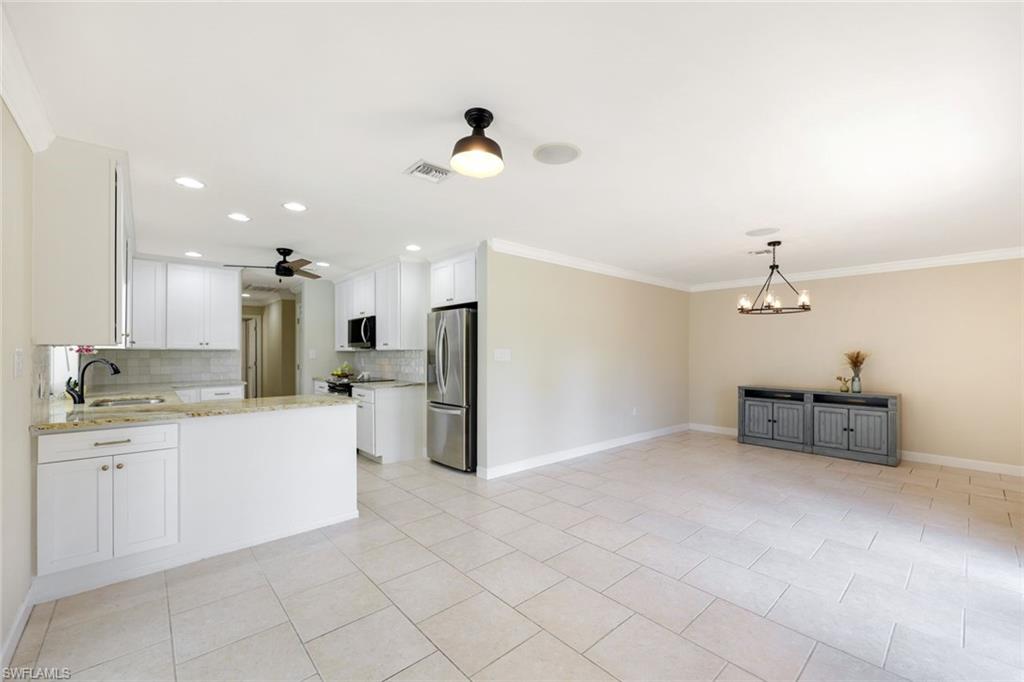 LELY CC PINEHURST ESTATES - Residential