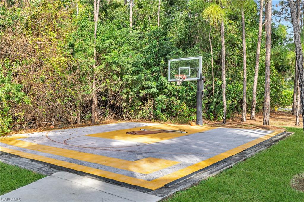 SAN CARLOS ESTATES - Residential