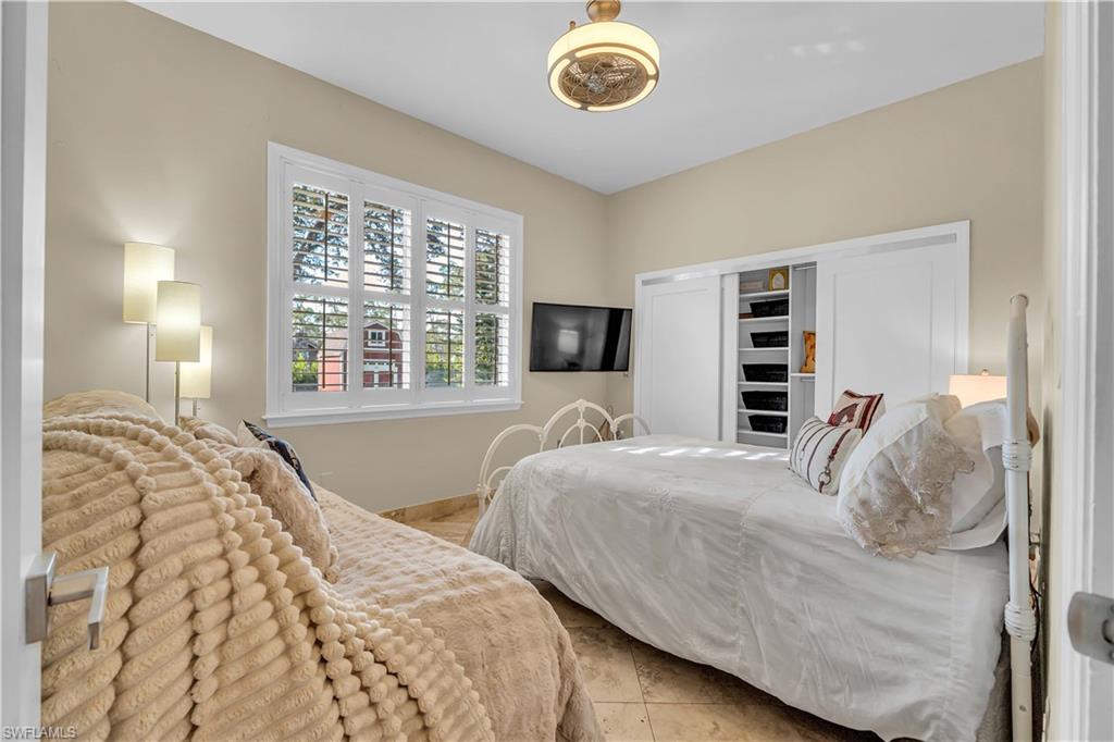 SAN CARLOS ESTATES - Residential