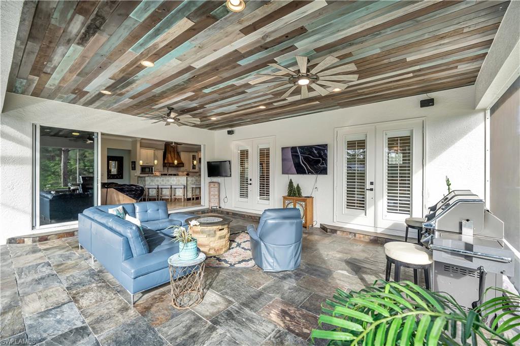 SAN CARLOS ESTATES - Residential