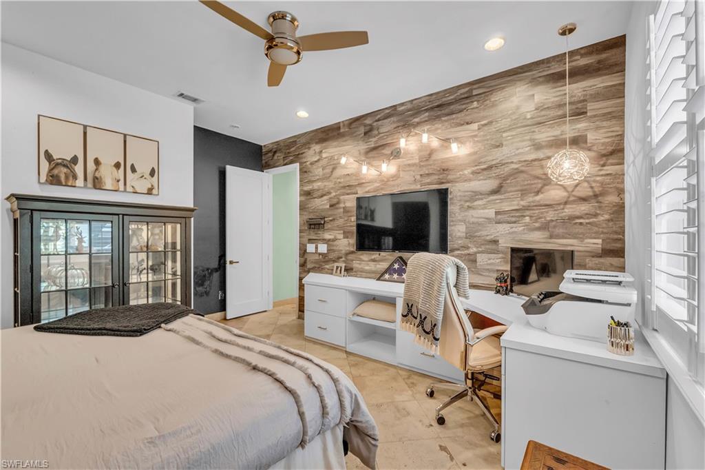 SAN CARLOS ESTATES - Residential