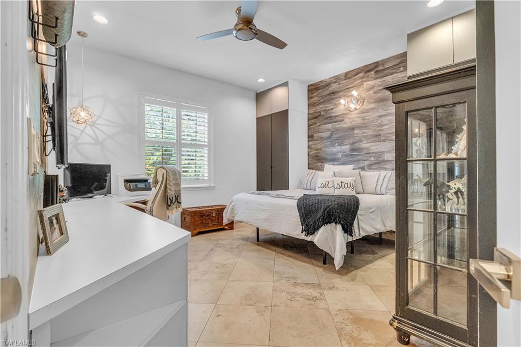 SAN CARLOS ESTATES - Residential