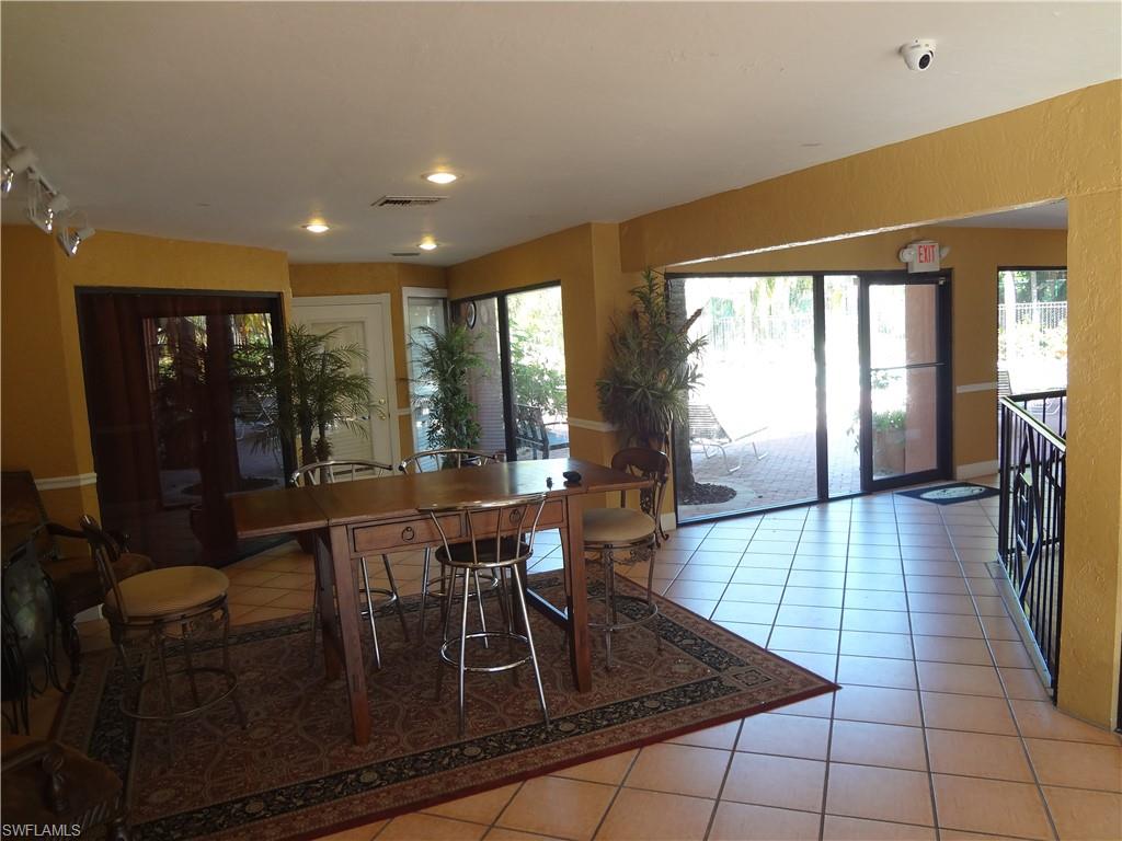VILLAGE CREEK - Residential
