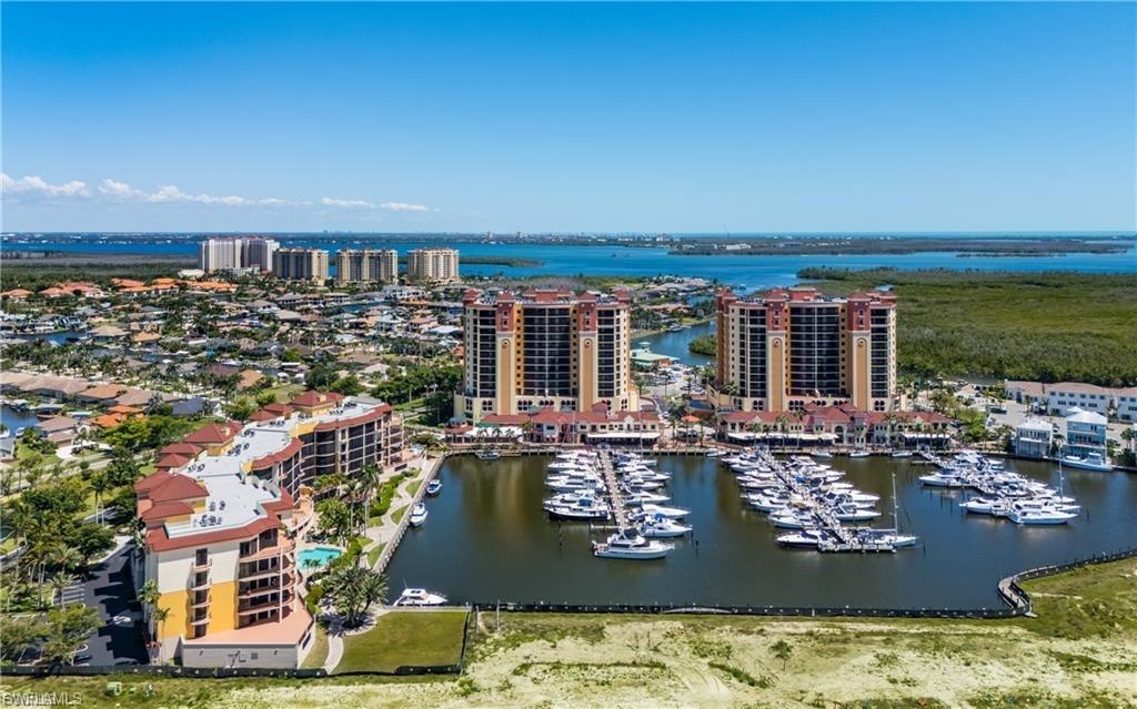 CAPE HARBOUR - Residential