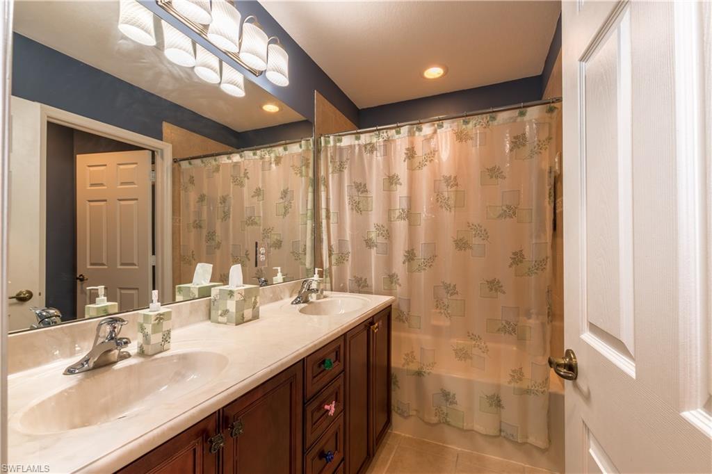 VALENCIA COUNTRY CLUB - Residential