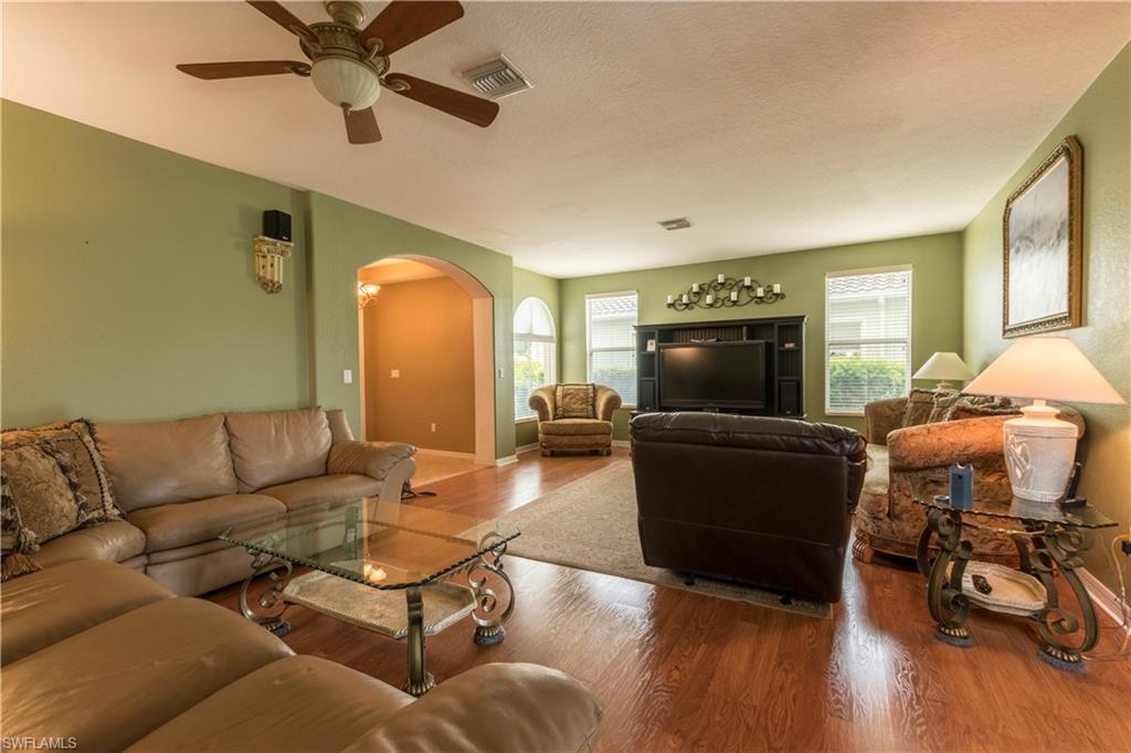 VALENCIA COUNTRY CLUB - Residential