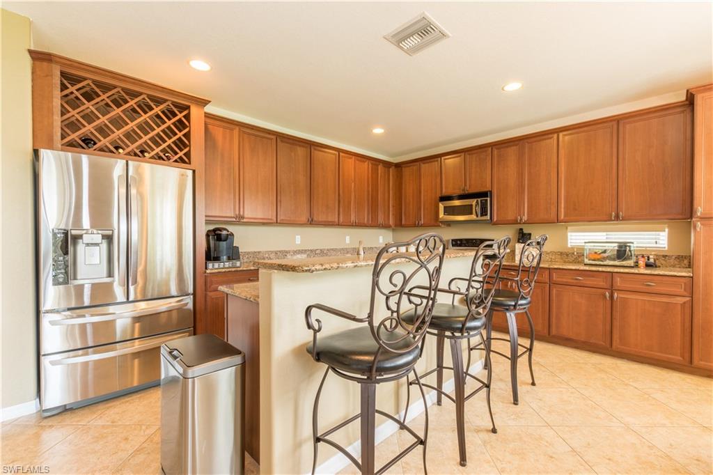 VALENCIA COUNTRY CLUB - Residential