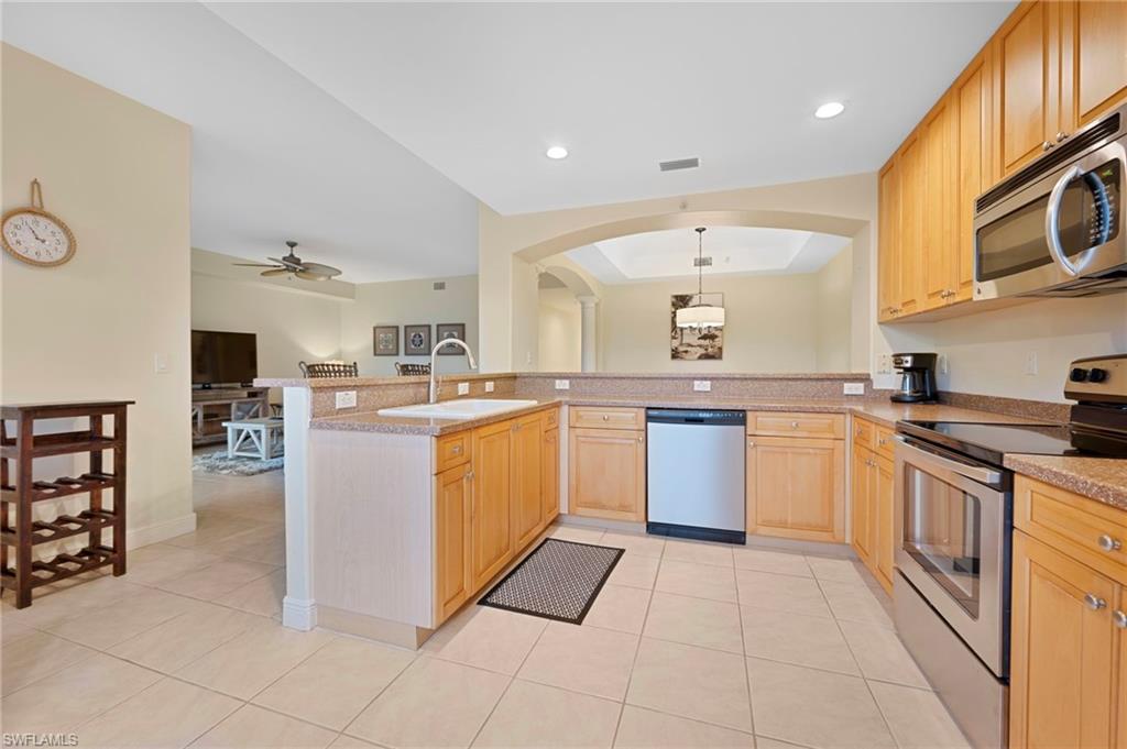 MANORS OF REGAL LAKE - Residential