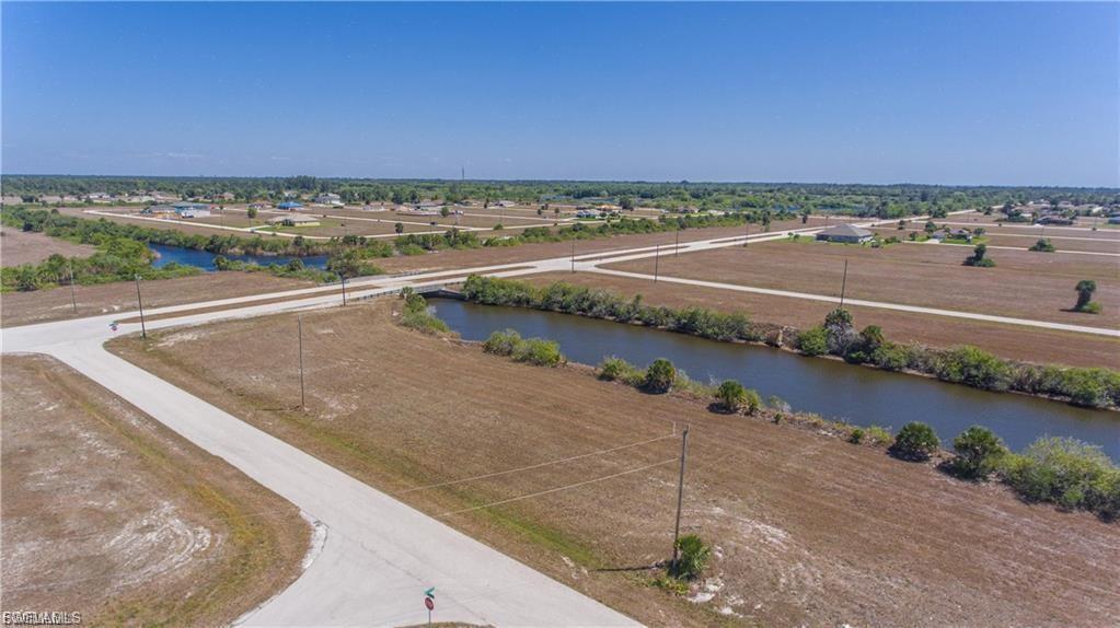 CAPE CORAL - Land