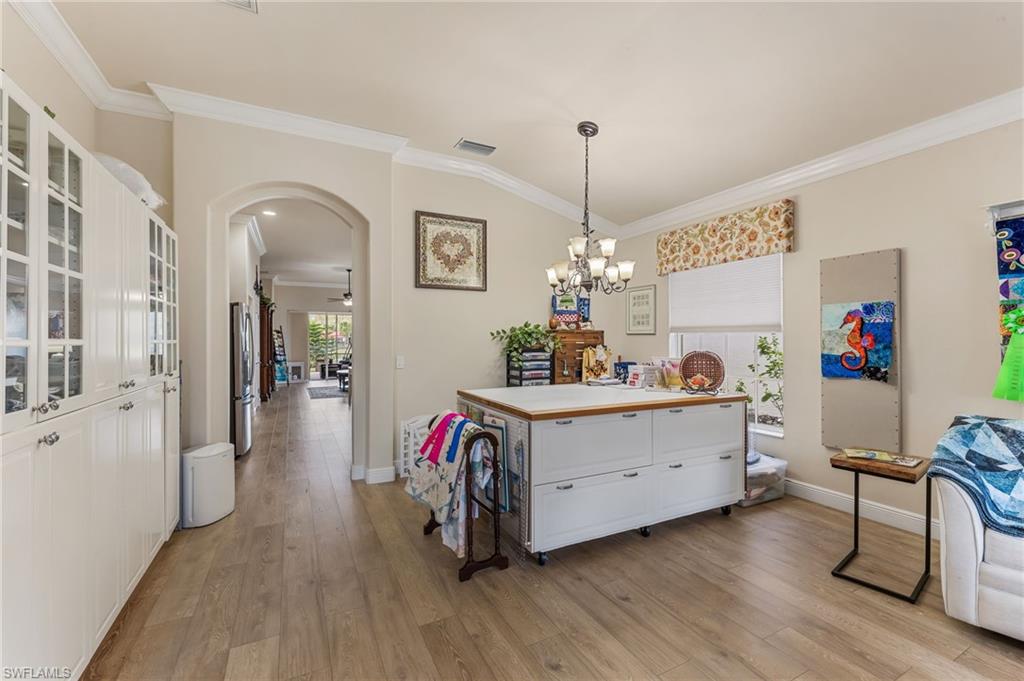 HAMPTON LAKES - Residential