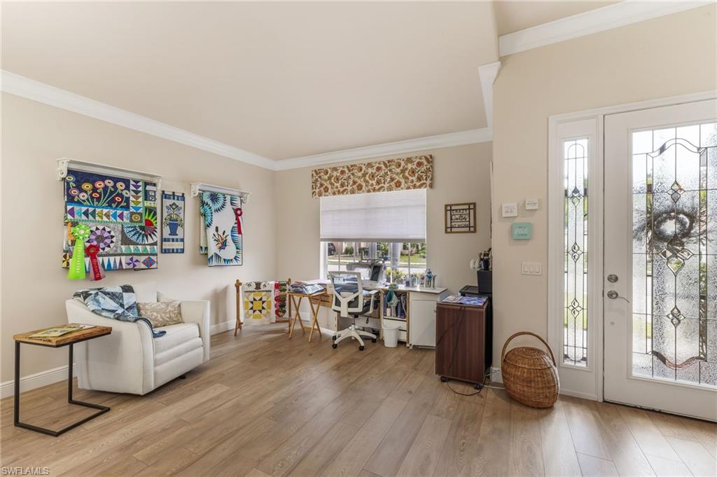 HAMPTON LAKES - Residential