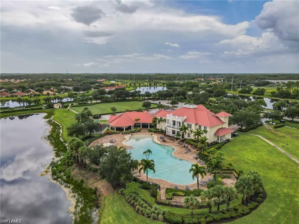 HAMPTON LAKES - Residential