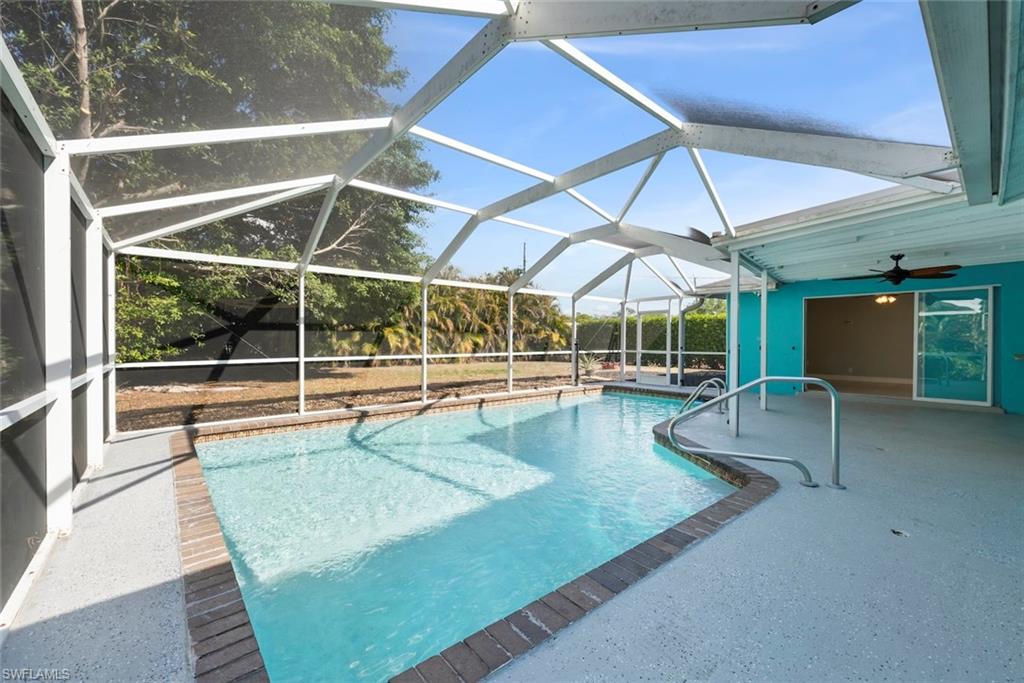 FORT MYERS SHORES - Residential