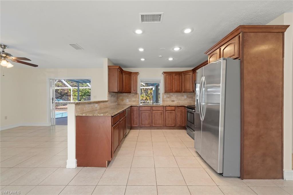 FORT MYERS SHORES - Residential