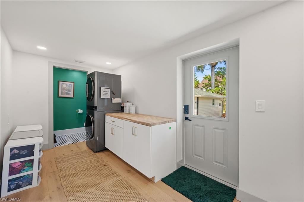 DEAN PARK - Residential