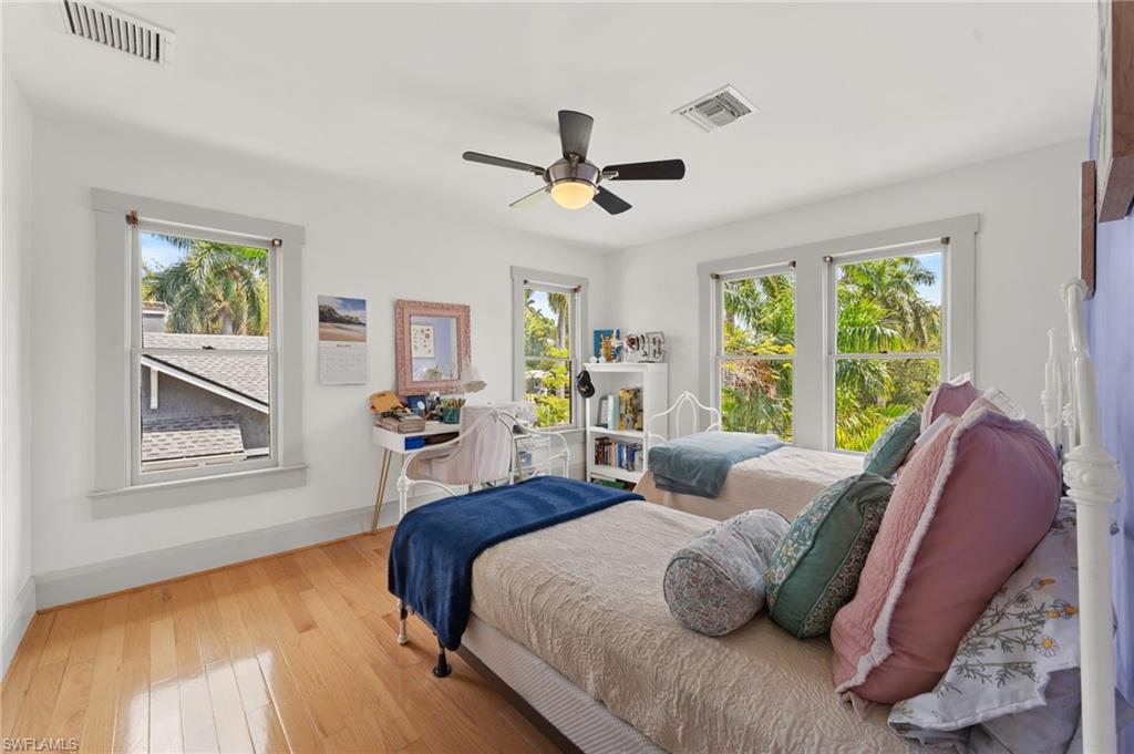 DEAN PARK - Residential