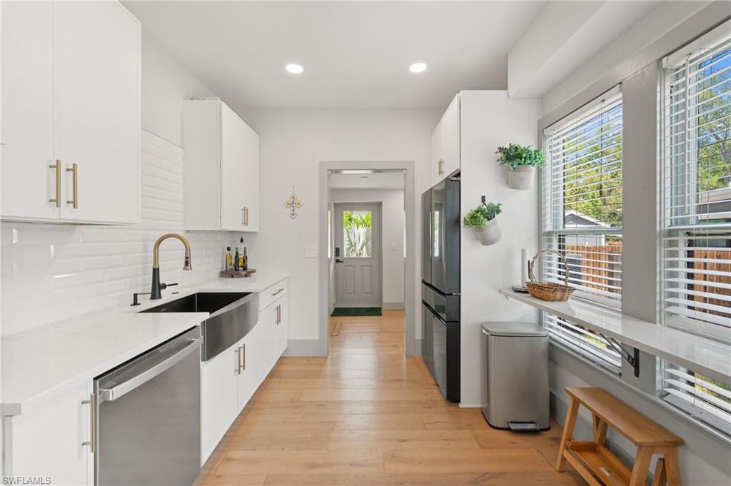 DEAN PARK - Residential