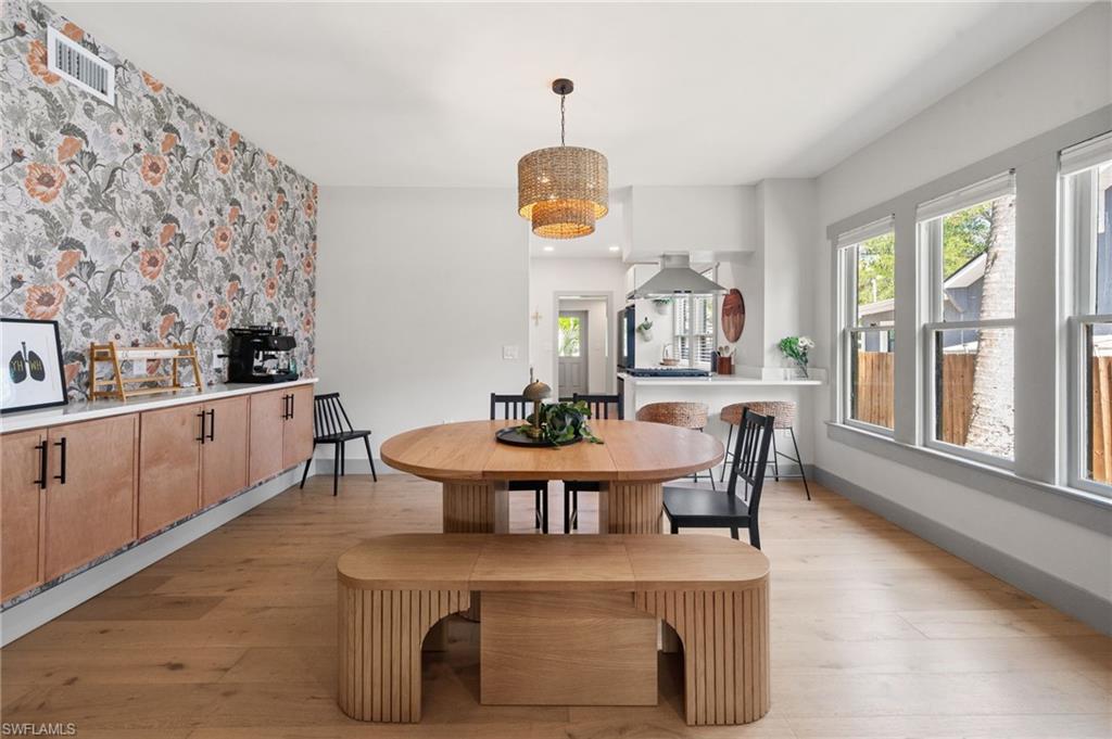 DEAN PARK - Residential