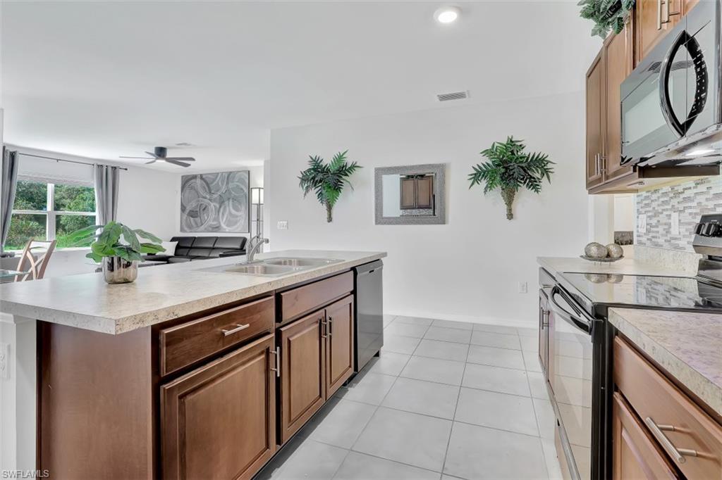 CALOOSA LAKES - Residential