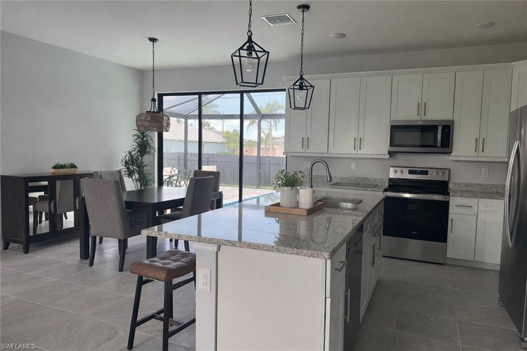 CAPE CORAL - Residential Lease