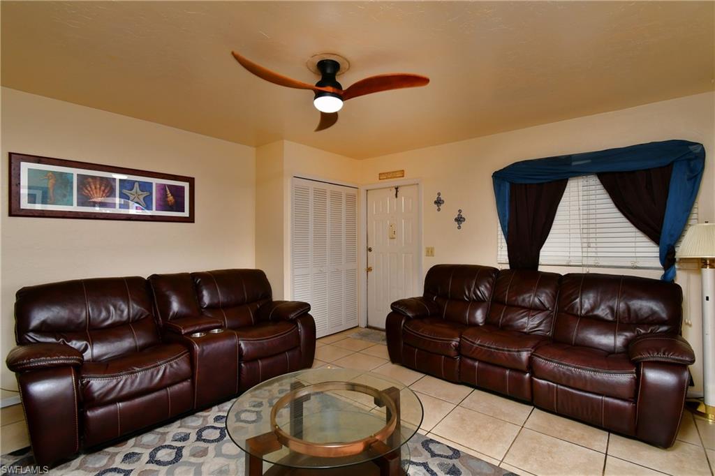 LOCHMOOR VILLAS - Residential