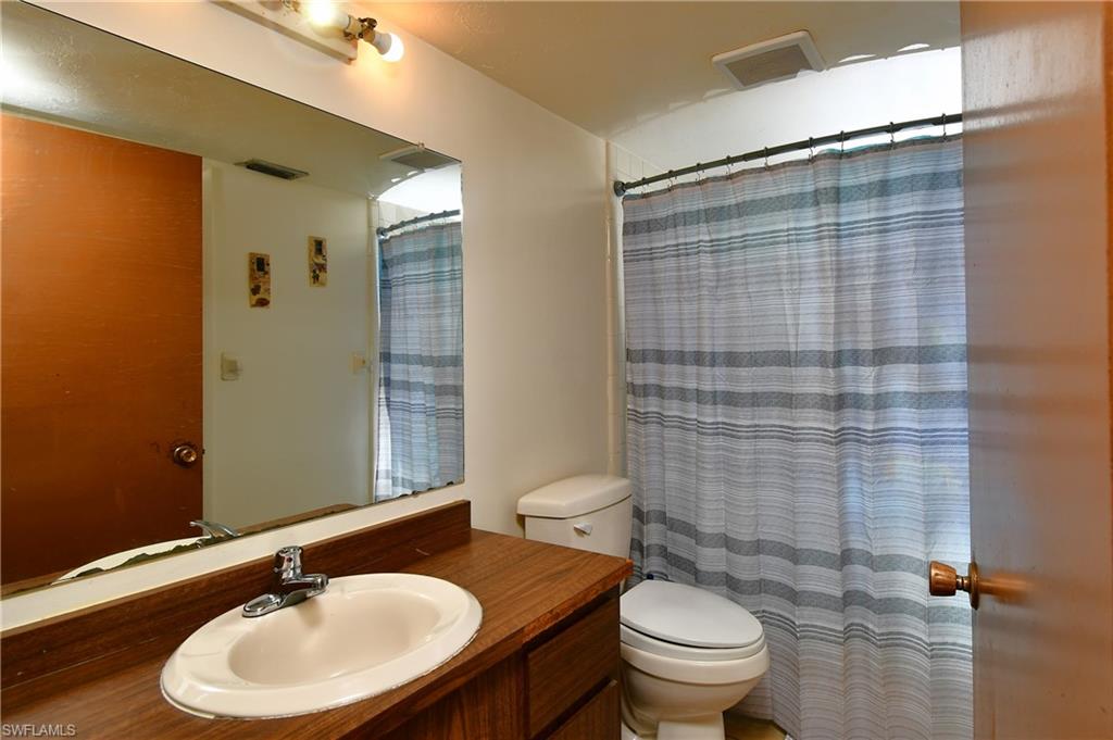 LOCHMOOR VILLAS - Residential